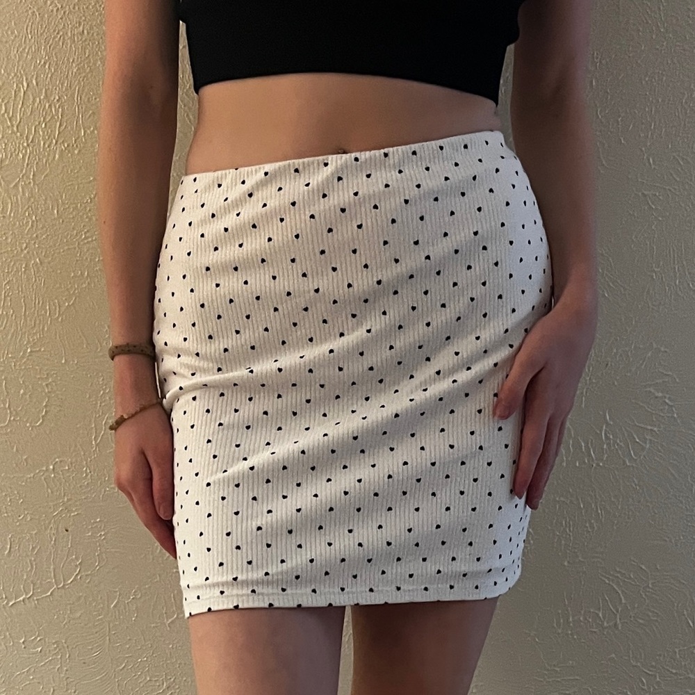 hearts pattern mini skirt